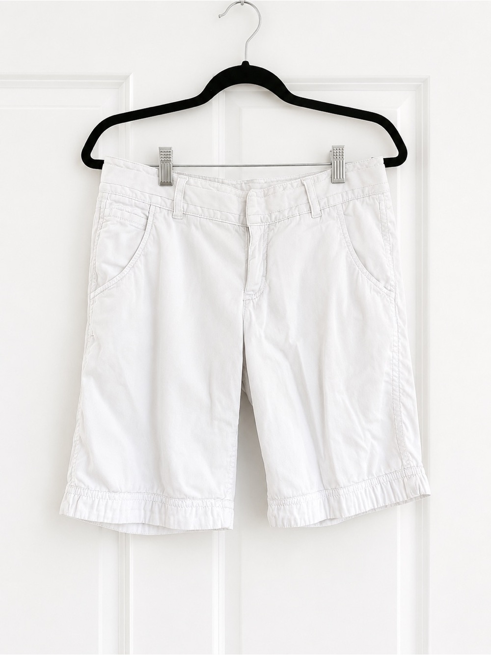 Athleta White Bermuda Shorts Size 6 Cotton Stretch Casual Summer